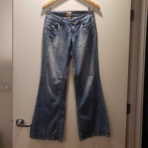 Arden B light wash flare jeans - size 4
